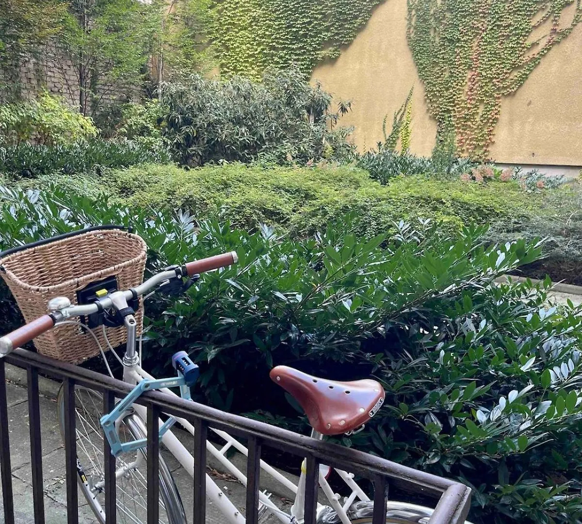 Apartment In The Best Location 华沙